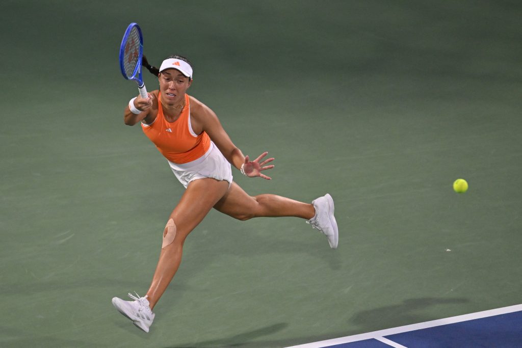 Pegula bounces back to reach dubai final, overcoming anisimova again