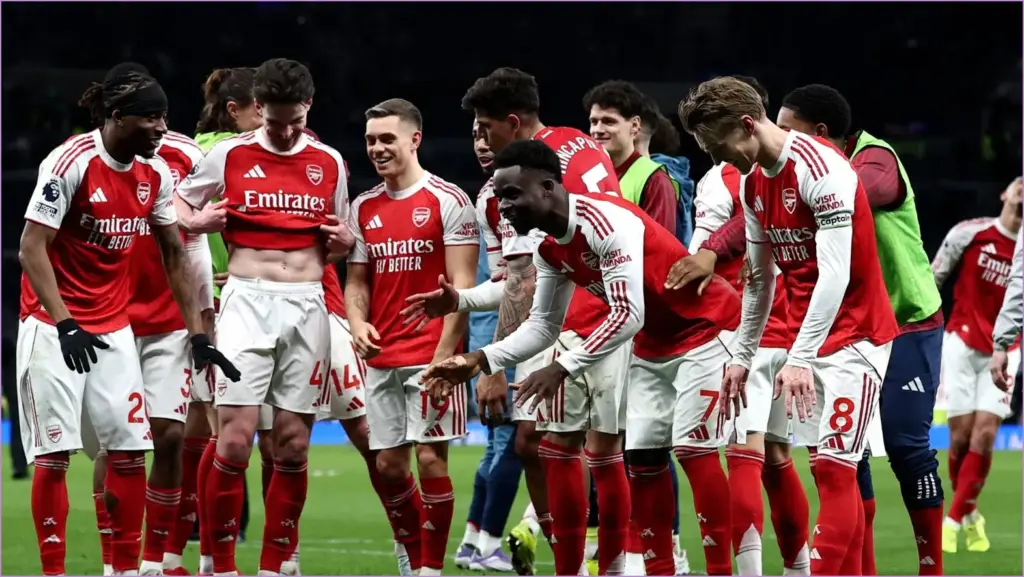 A call for change: why arsenal's third highest earner shouldn't start