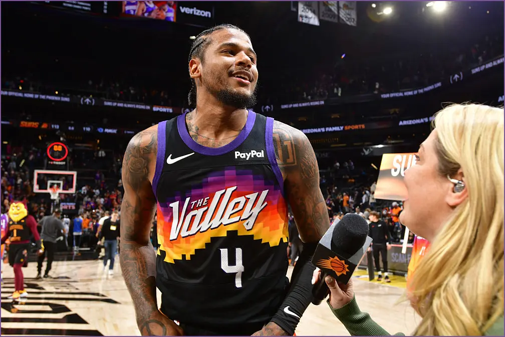 Knicks Stage Epic Comeback as Suns Nail Buzzer-Beater in Double Overtime Knicks stage epic comeback as suns nail buzzer beater in double