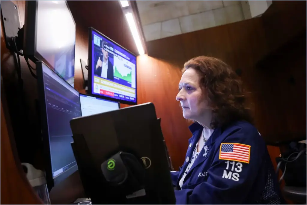 Markets Retreat as Bitcoin Dips and Dow Drops 400 Points Markets retreat as bitcoin dips and dow drops 400 points