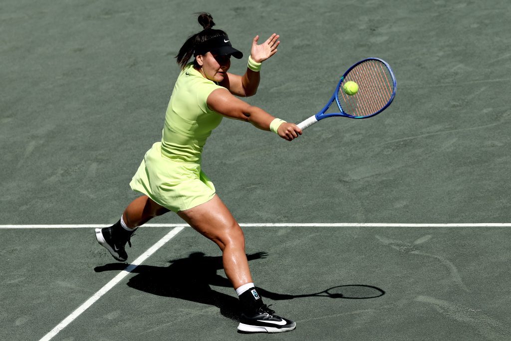 Andreescu triumphs in charleston for her first wta victory in