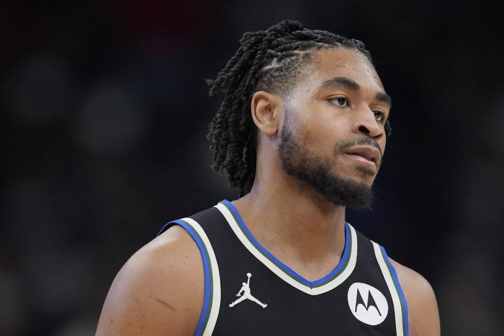 Bucks release cam thomas just weeks after signing him