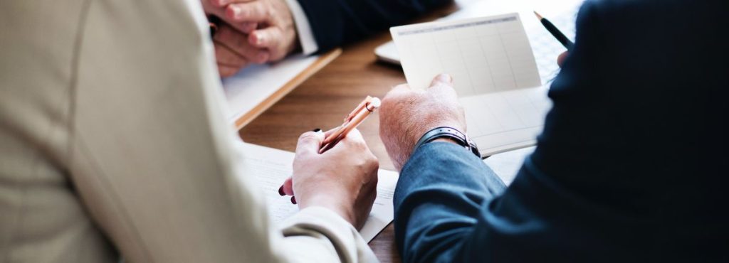 Evaluating stock yards bancorp valuation amid recent share price decline