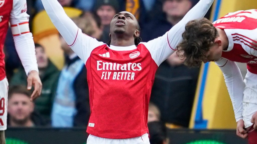 Gunners edge past mansfield to reach fa cup quarter finals and