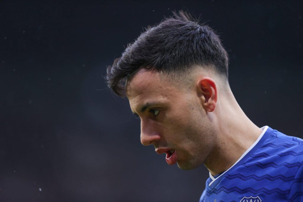 Moyes’ Tough Love Fuels McNeil’s Triumphant Everton Comeback Moyes' tough love fuels mcneil's triumphant everton comeback