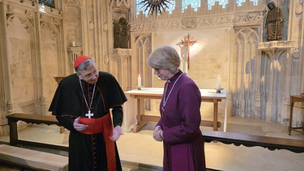 Pope Emphasizes Commitment to Trust and Compassion in Dialogue with Archbishop of Canterbury Pope emphasizes commitment to trust and compassion in dialogue with