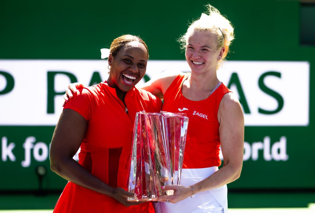 Siniakova and townsend claim victory at indian wells doubles championship