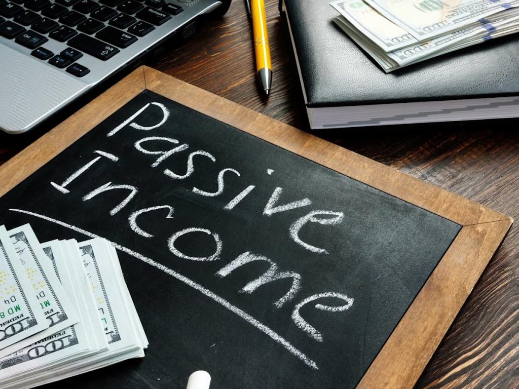 Top dividend stocks to grab for passive income this march