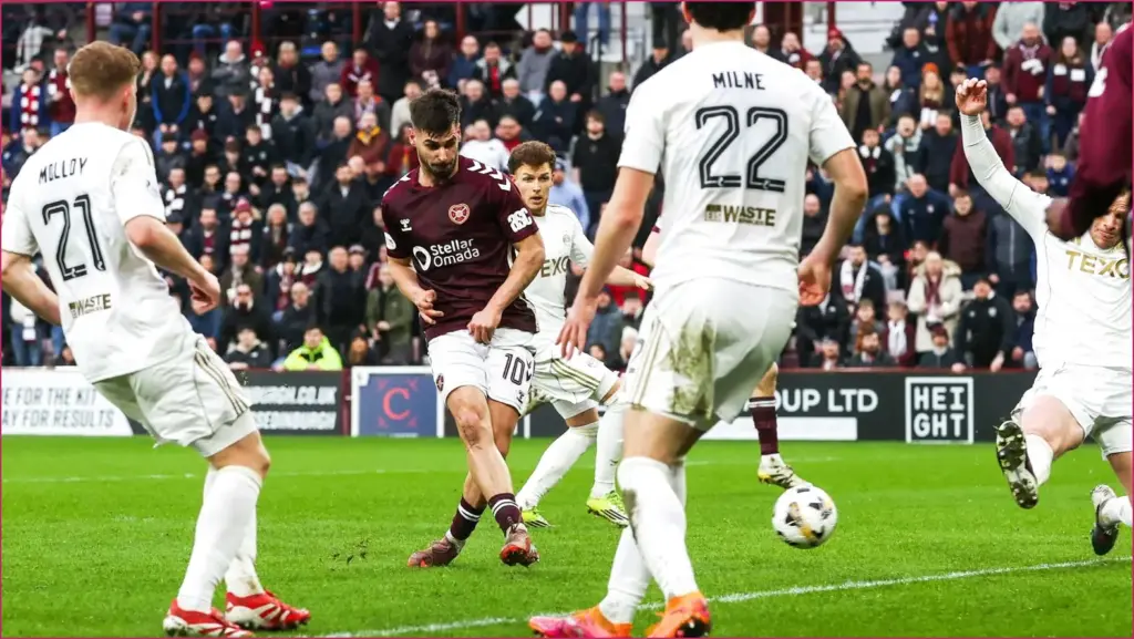 Braga's breakthrough lifts league leaders seven points ahead in scottish