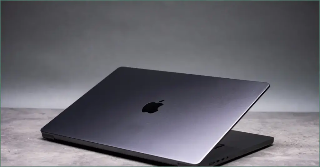 Maxing out speed: the impressive power of the new macbook