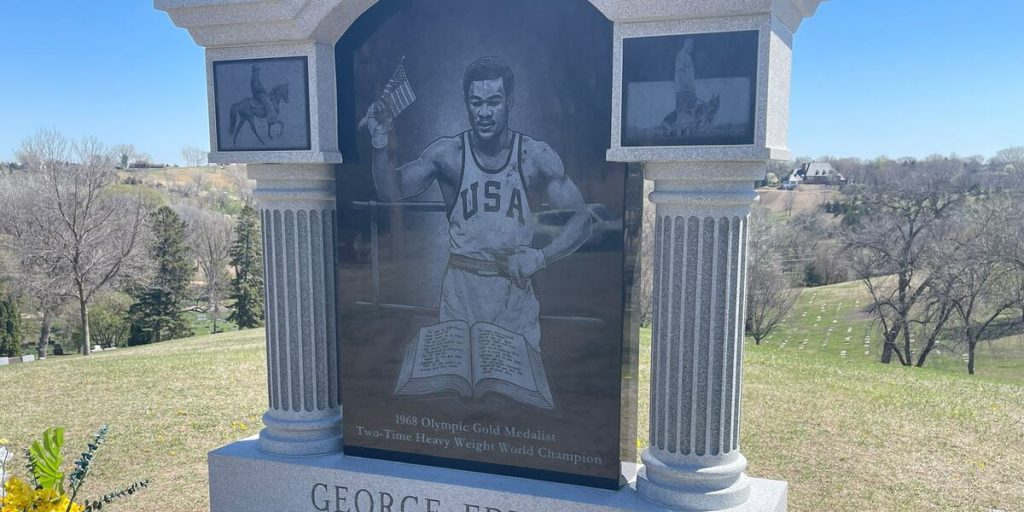 George foreman remembered: a heavyweight legacy honored in sioux city,