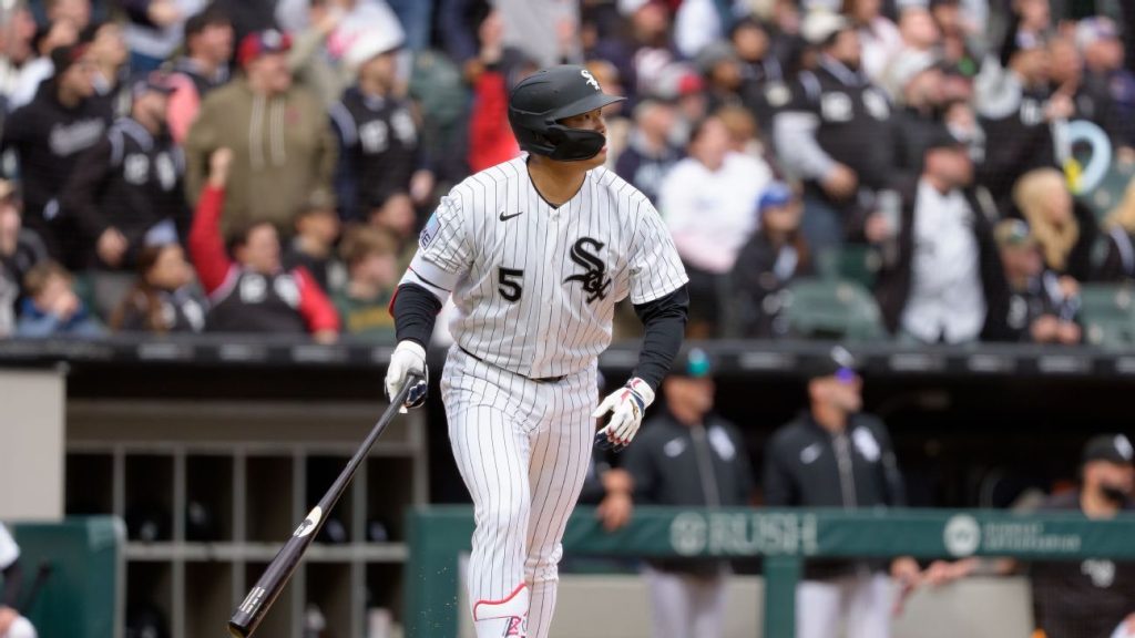Murakami aims for a big sunday: white sox slugger set