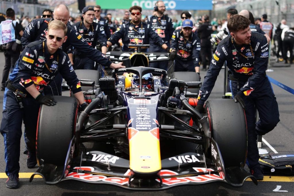 Red bull revamps f1 design team following senior engineer departure