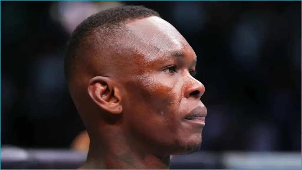 Finding the right moment: israel adesanya and the decision to