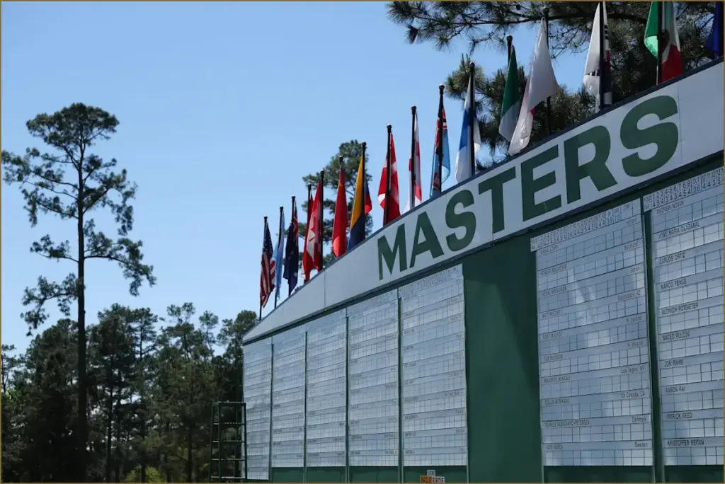 Rory mcilroy takes command of the clubhouse lead at masters