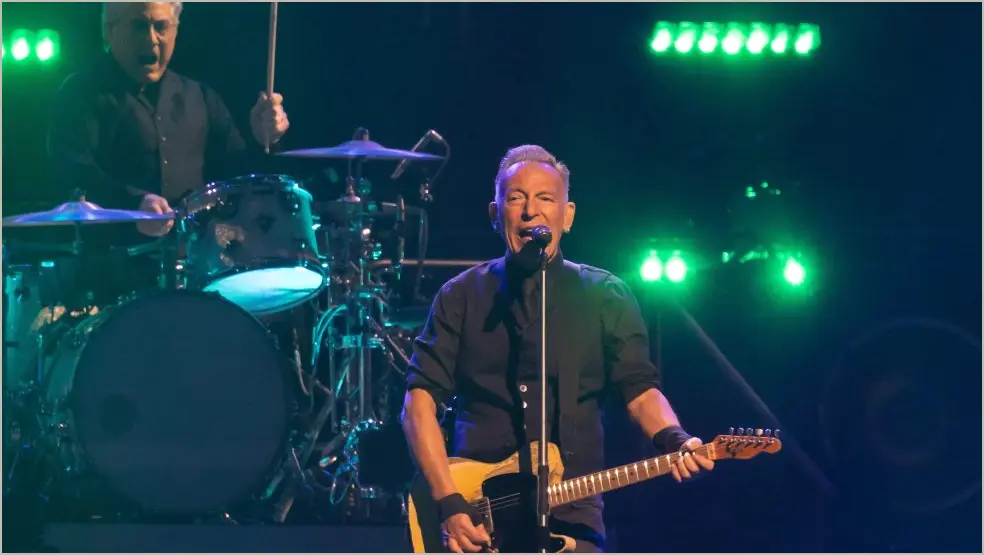 Springsteen Critiques Trump’s Truthfulness in Minneapolis Springsteen critiques trump's truthfulness in minneapolis