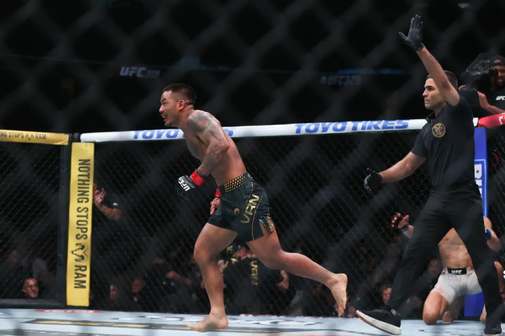 Flyweights clash in epic title showdown