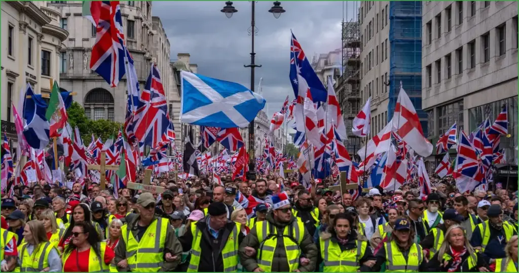 Thousands rally in london for unite the kingdom march led
