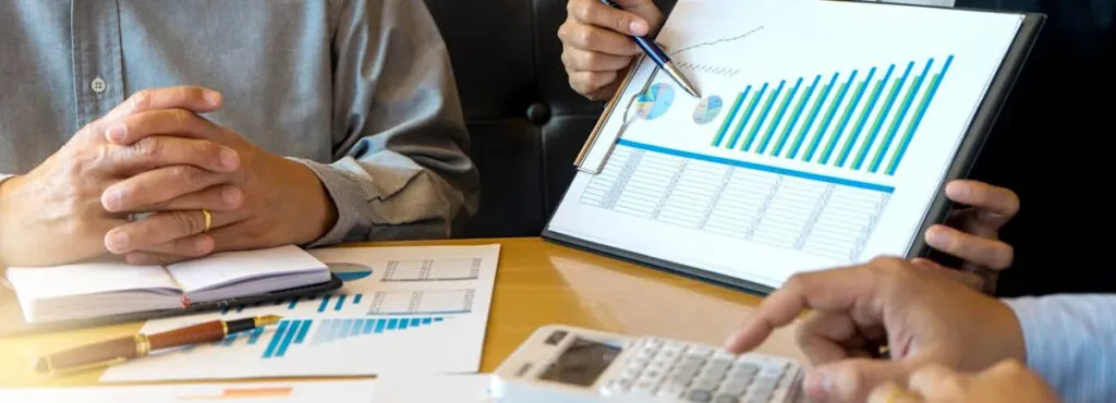 Blue owl capital stock fair value declines as analysts lower