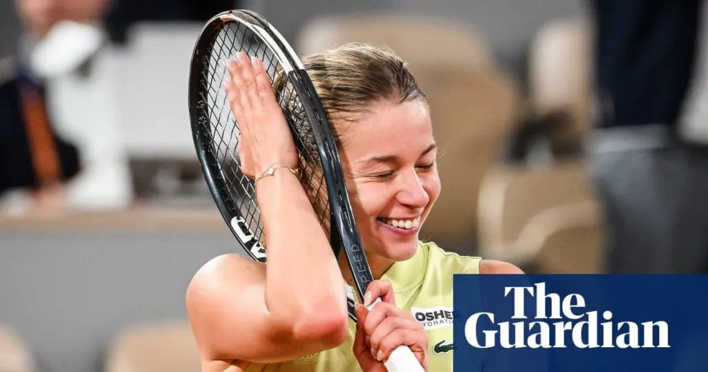 Chwalinska defeats shnaider to advance to french open final