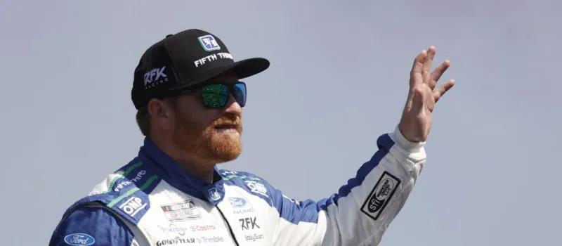 ديني هاملين مرشح للفوز بسباق فايركيببرز كازينو 400 Nascar cup series presents firekeepers casino 400 dfs picks