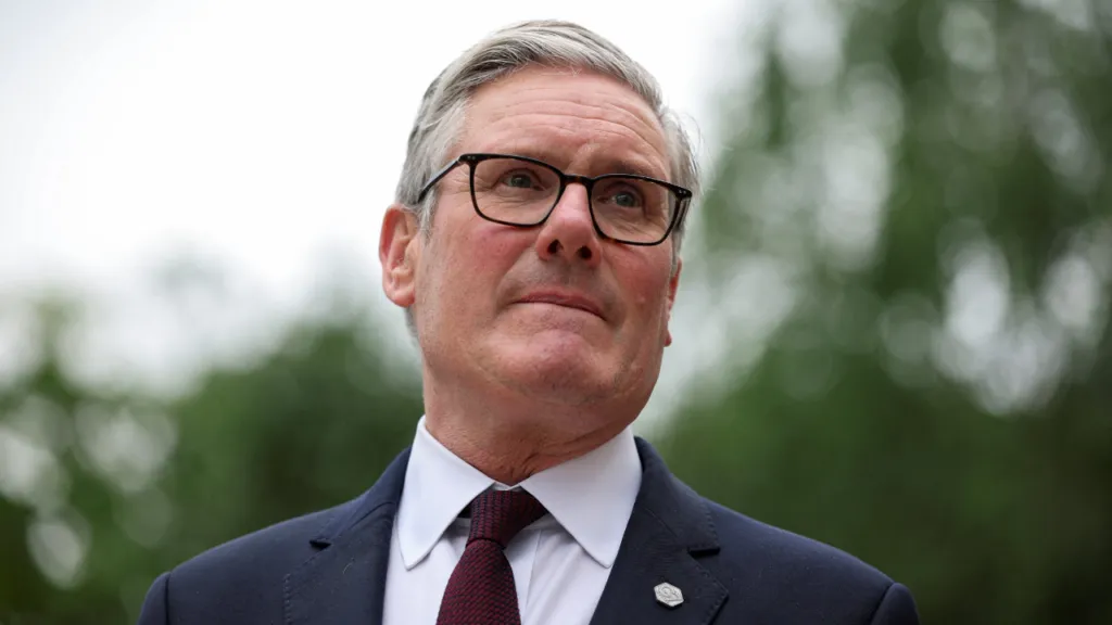 Keir starmer considers stepping down as uk prime minister