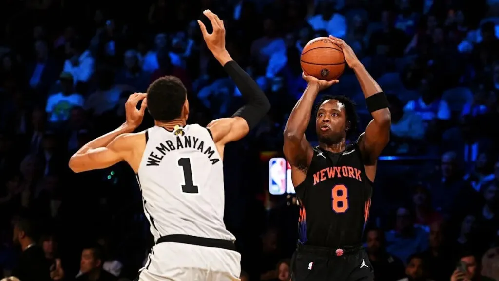 Knicks and spurs face off as five players shape nba